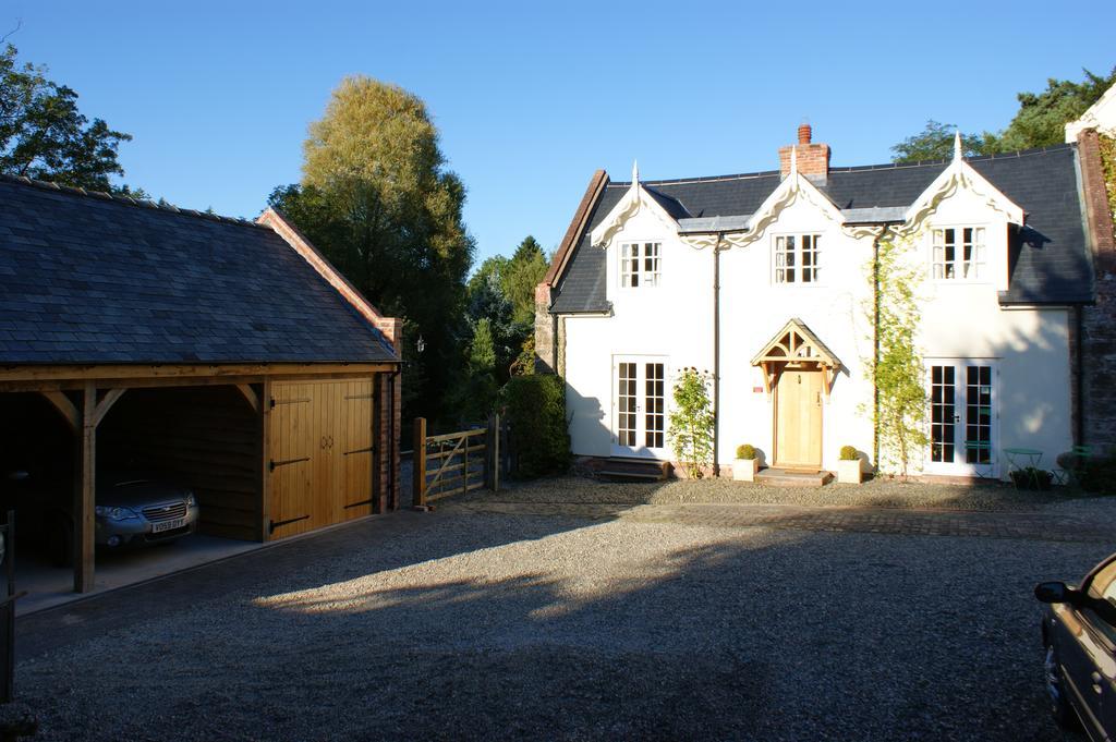 Red House Cottage B&B Welshpool Exterior photo