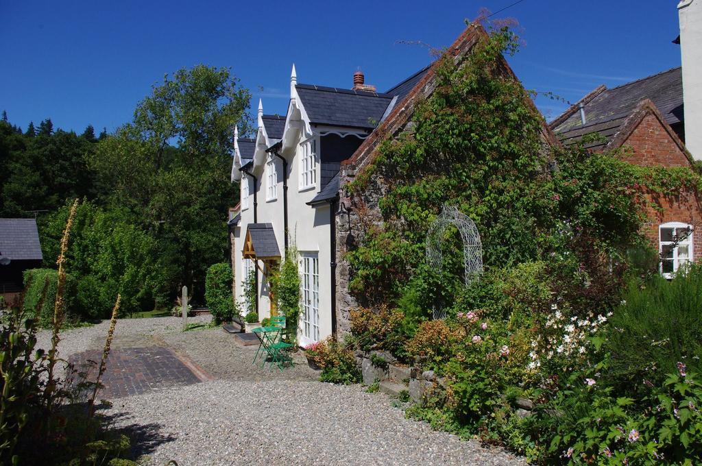 Red House Cottage B&B Welshpool Exterior photo